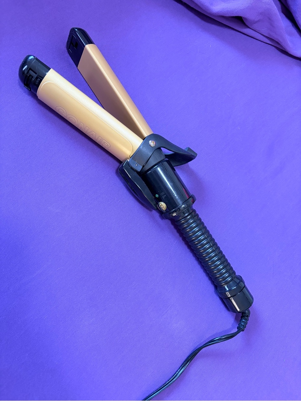 Conair 2 in 1 Gold and Black Curling Iron straightener